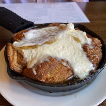 Crosby's Kitchen - Cinnamon rolls - American Near Me - Chicago, Illinois Crosby's Kitchen - Cinnamon rolls - American Near Me - Chicago, Illinois