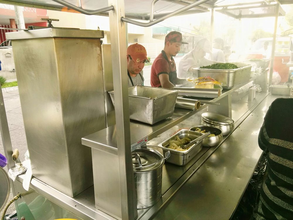 TACOS PARQUE AMARILLO Jesus Romero Flores 733, Guadalajara, Jalisco