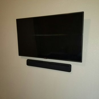The TV Guy - Master bedroom 55in with Yamaha sound bar. Sounds amazing!! - Home Theatre Installation Near Me The TV Guy - Master bedroom 55in with Yamaha sound bar. Sounds amazing!! - Home Theatre Installation Near Me