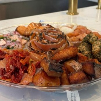 sMoki Artisans Way - 14"|7|1/2 Lb. Portions Seacuterie Platter - Smokehouse Near Me - North Miami Beach, Florida sMoki Artisans Way - 14"|7|1/2 Lb. Portions Seacuterie Platter - Smokehouse Near Me - North Miami Beach, Florida