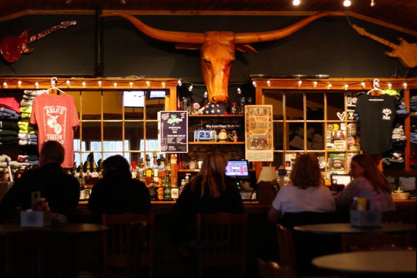 Arlo's Country Store by null