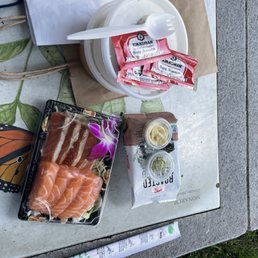 Truffle Salmon Set: comes with miso soup, rice, seaweed and all the sauce ingredients! Truffle Salmon Set: comes with miso soup, rice, seaweed and all the sauce ingredients!