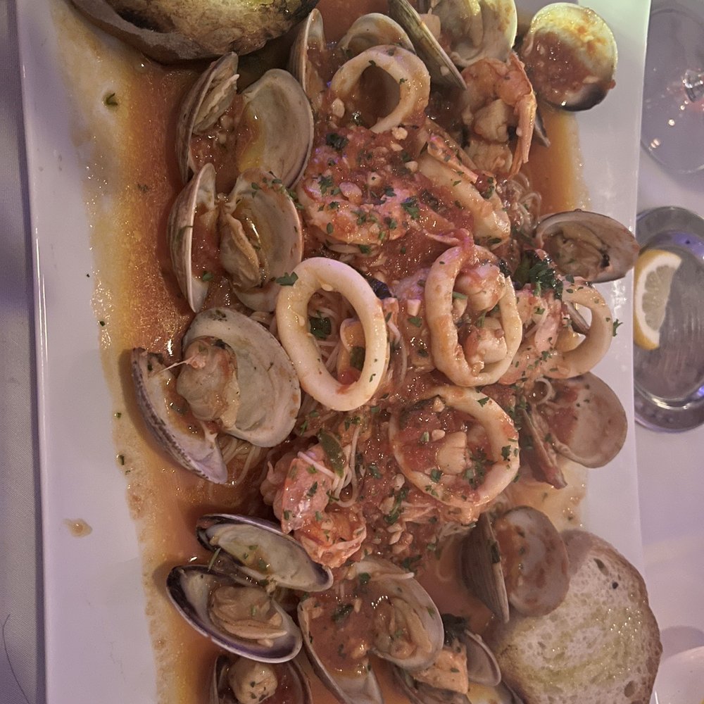 Casa Cosenza - Cioppino! Off the menu & made just made for me! - Italian Near Me - Oldsmar, Florida