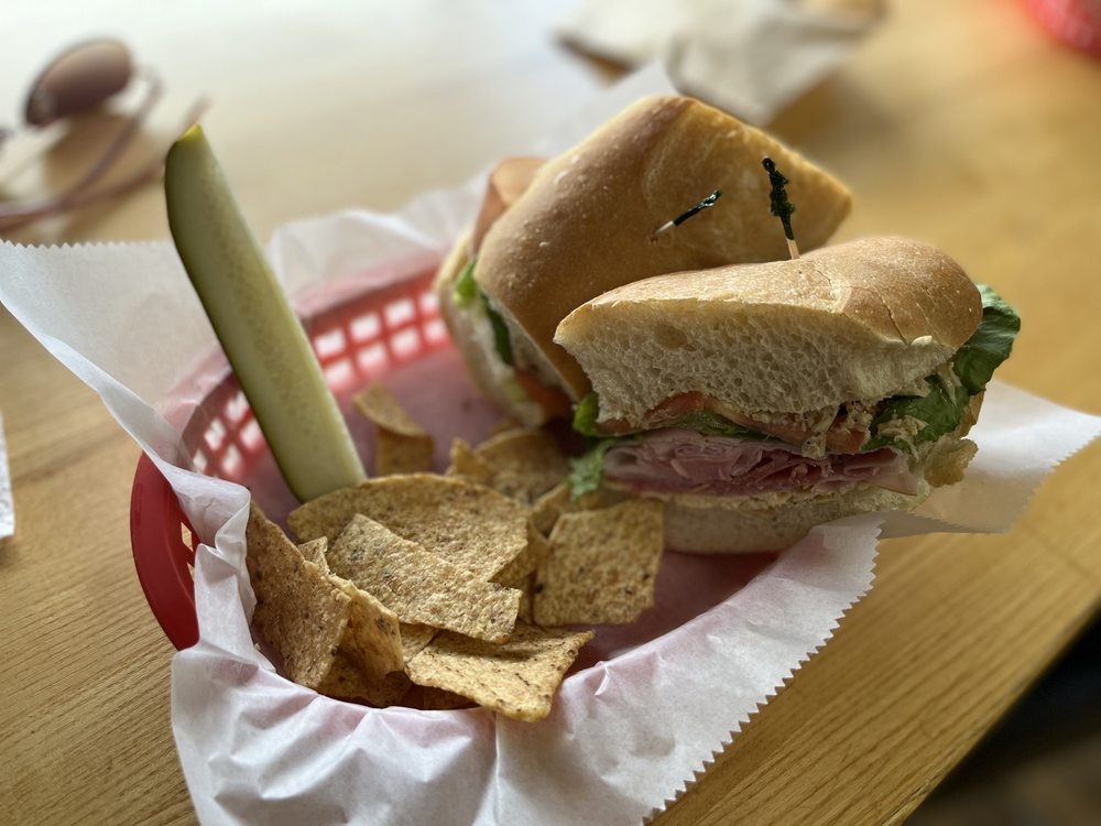 The Deli Logo
