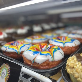 Icon Donuts & Sweetery - Jerry Garcia - Donuts Near Me - Waterloo, Iowa