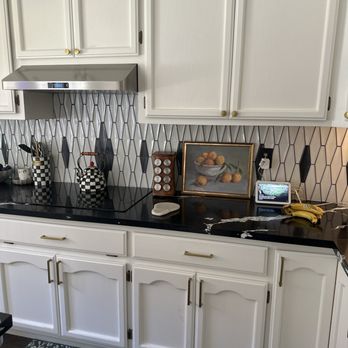 Arsunda - Added kitchen hardware to the cabinets. - Handyman Near Me - Sacramento, California Arsunda - Added kitchen hardware to the cabinets. - Handyman Near Me - Sacramento, California