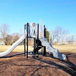 Country Club Hills Park - playground near the parking lot