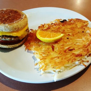 Avenue Bread & Deli - James St - Country Eggenue with Hash Browns - Delis Near Me - Bellingham, Washington