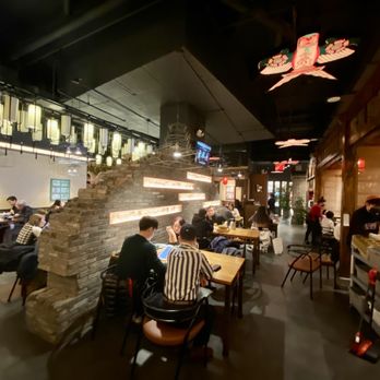 Juqi - Main dining room - Chinese Near Me - Flushing, New York