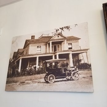 The Veranda Historic Inn - A photo of The Veranda just after it was built hangs in the dining room. - Hotels Near Me - Senoia, Georgia The Veranda Historic Inn - A photo of The Veranda just after it was built hangs in the dining room. - Hotels Near Me - Senoia, Georgia