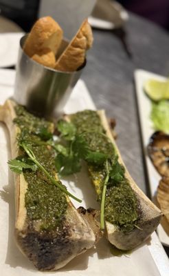 Shank & Bône by null