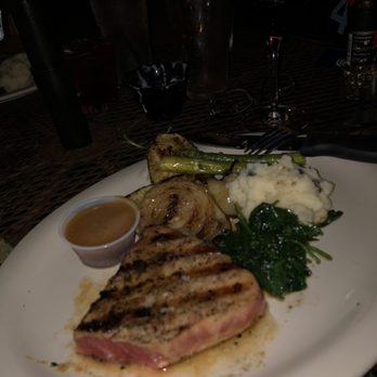 Greek's 205 - Tuna - Wine Bars Near Me - Victoria, Texas
