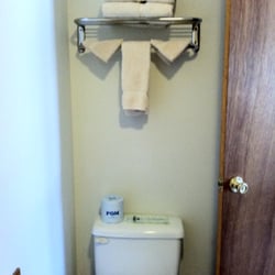 Colonial Inn - Towel set for 2.