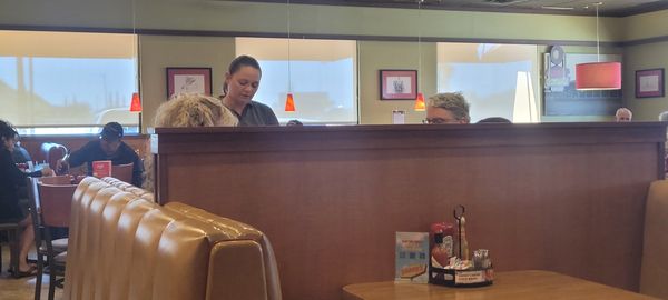 Denny's by null
