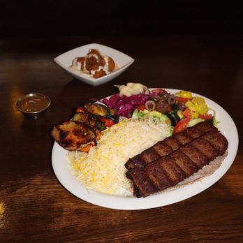 Maroon Kitchen And Bar - Mediterranean Near Me - San Fernando Valley, California Maroon Kitchen And Bar - Mediterranean Near Me - San Fernando Valley, California