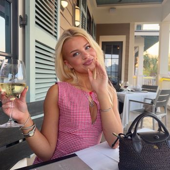 21 Main At North Beach - Wine - Steakhouses Near Me - North Myrtle Beach, South Carolina