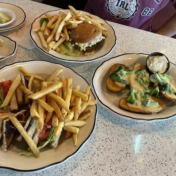 Lindenhurst Diner - Diners Near Me - Lindenhurst, New York Lindenhurst Diner - Diners Near Me - Lindenhurst, New York