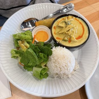 Manon - Lunch special Green Curry - Thai Near Me - Fullerton, California Manon - Lunch special Green Curry - Thai Near Me - Fullerton, California