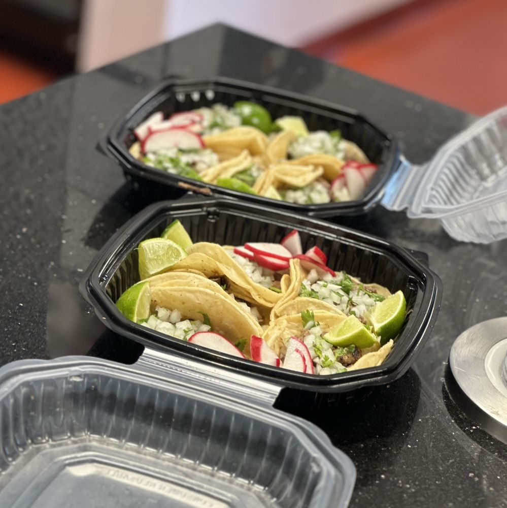 Javi's Tacos - Elkhorn