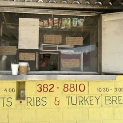 Real Pit Bar-B-Q - Do not pass on this Mrs Linda's melt in your mouth BBQ