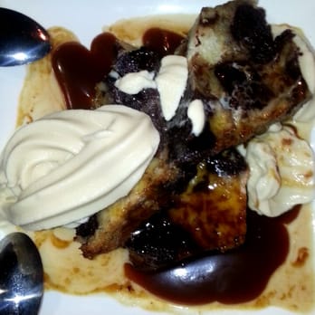Common Theory - Butterscotch brownie bread pudding with Rogue Hazelnut Brown ice cream!!!!!!!!! - Gastropubs Near Me - San Diego, California Common Theory - Butterscotch brownie bread pudding with Rogue Hazelnut Brown ice cream!!!!!!!!! - Gastropubs Near Me - San Diego, California
