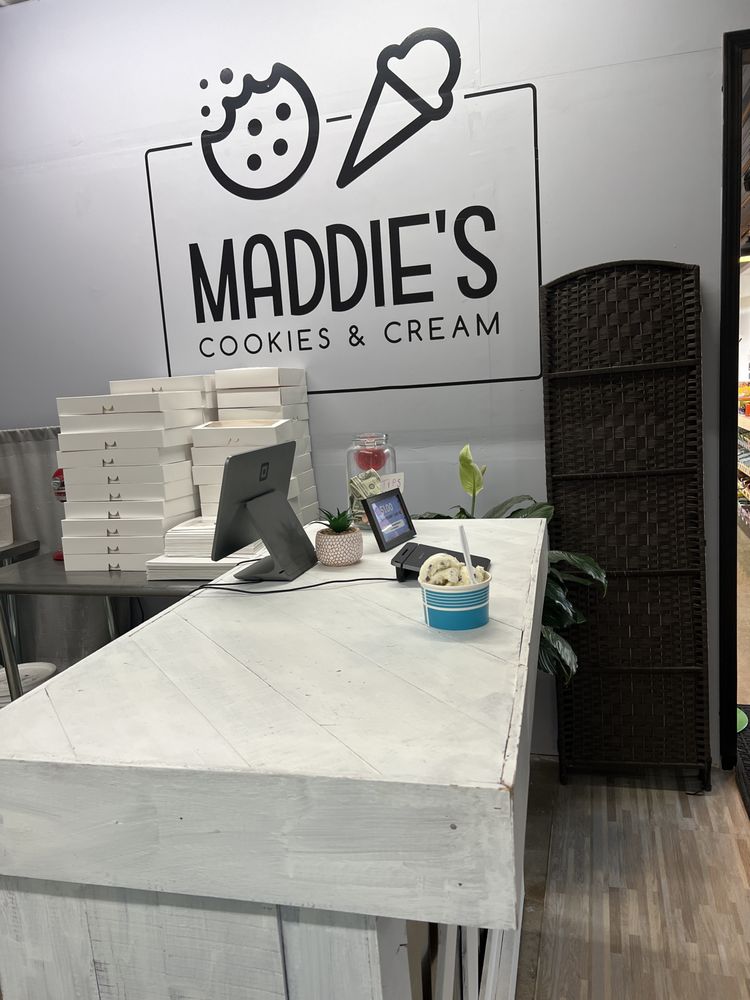 Maddie’s Cookies & Cream Logo