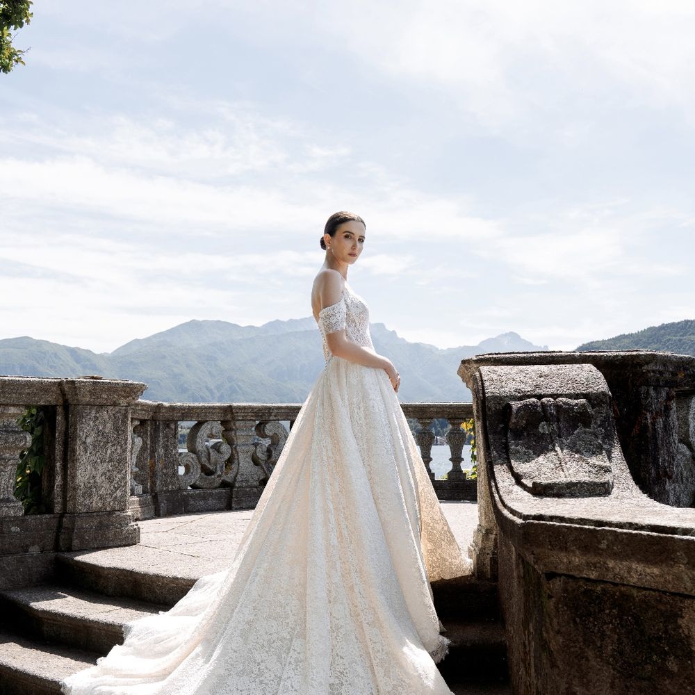 White David’s Bridal Wedding Dress Size 8, image size:1000x1000