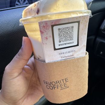 Favorite Coffee Museum - Mascarpone Vanilla Einspanner - Coffee & Tea Near Me - Whittier, California