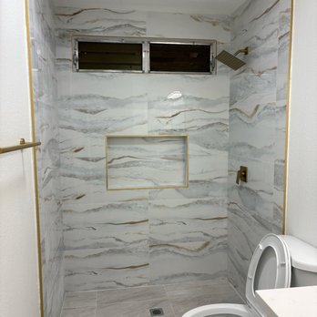 DL builder - Main bathroom - General Contractors Near Me - Kaneohe, Hawaii