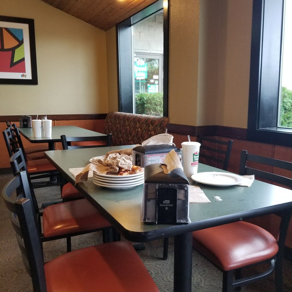 Round Table Pizza - No reason for this, workers standing around!!! - Pizza Near Me - University Place, Washington Round Table Pizza - No reason for this, workers standing around!!! - Pizza Near Me - University Place, Washington