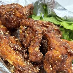 Chicken wings. Had a nice zesty flavor and the chicken was cooked perfectly - crispy skin, very juicy and flavorful inside.