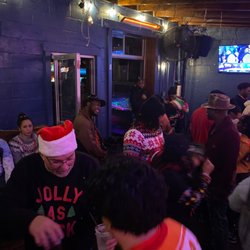 Dive Bar Buckhead - Happy holidays