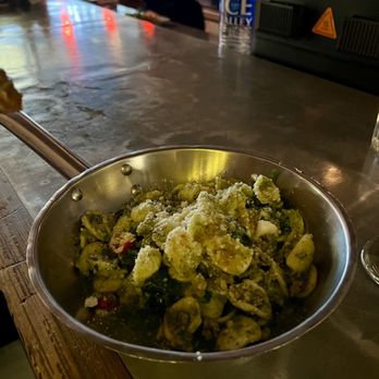 La Mia Mamma - Broccoli pasta - Italian Near Me - London, XGL