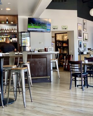 Elijah's Restaurant, Delicatessen and Catering by null
