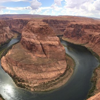 Horseshoe Bend - Beautiful Colorado river below - Hiking Near Me - Page, Arizona