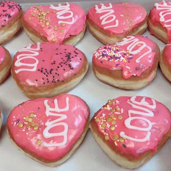 Baker's Dozen Donuts - Love this place always fresh and test delicious - Donuts Near Me - Folsom, California Baker's Dozen Donuts - Love this place always fresh and test delicious - Donuts Near Me - Folsom, California