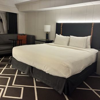 Hilton Boston/Woburn - Hotels Near Me - Woburn, Massachusetts Hilton Boston/Woburn - Hotels Near Me - Woburn, Massachusetts