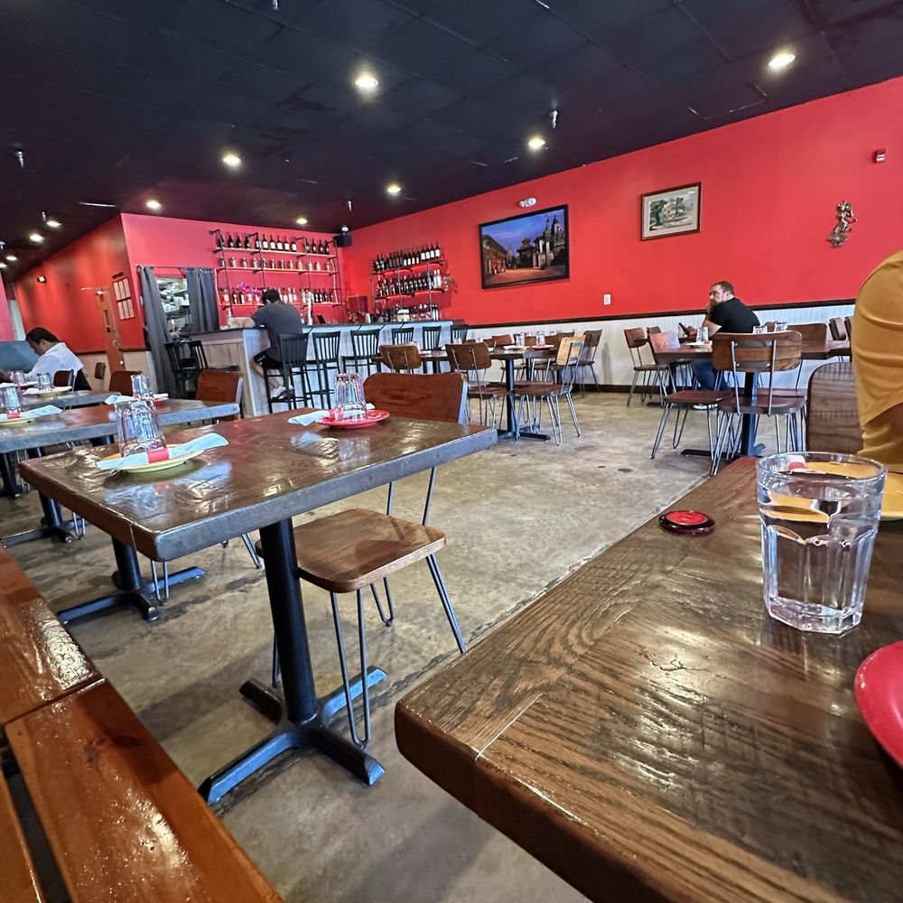 Curry House - Inside - Indian Near Me - Burke, Virginia Curry House - Inside - Indian Near Me - Burke, Virginia