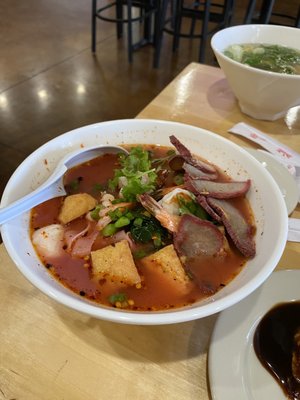 Ginza Ramen And Poke Potranco