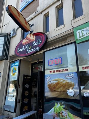 Banh Mi & Rolls by null