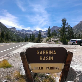 Sabrina Basin Trail - Hiker parking. - Hiking Near Me - Bishop, California Sabrina Basin Trail - Hiker parking. - Hiking Near Me - Bishop, California