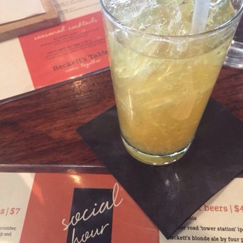 Beckett's Table - Social Hour - New American Near Me - Phoenix, Arizona