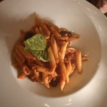La Vecchia Ristorante - Penne Arabiata - Italian Near Me - Toronto, Ontario La Vecchia Ristorante - Penne Arabiata - Italian Near Me - Toronto, Ontario