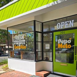 Custom Graphics  - Storefront Window Graphics