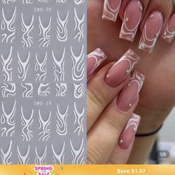 Me 2 Nails & Spa - This is what the nails were supposed to look like