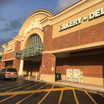 Publix - the entrance to a bakery deli - Grocery Near Me - Suwanee, Georgia Publix - the entrance to a bakery deli - Grocery Near Me - Suwanee, Georgia