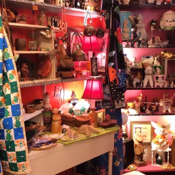 Room Service Vintage - Antiques Near Me - Austin, Texas Room Service Vintage - Antiques Near Me - Austin, Texas