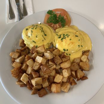 Bea Bea’s - THE BEST EGGS BENEDICT EVER!!!!!!! - Coffee & Tea Near Me - Glendale, California Bea Bea’s - THE BEST EGGS BENEDICT EVER!!!!!!! - Coffee & Tea Near Me - Glendale, California