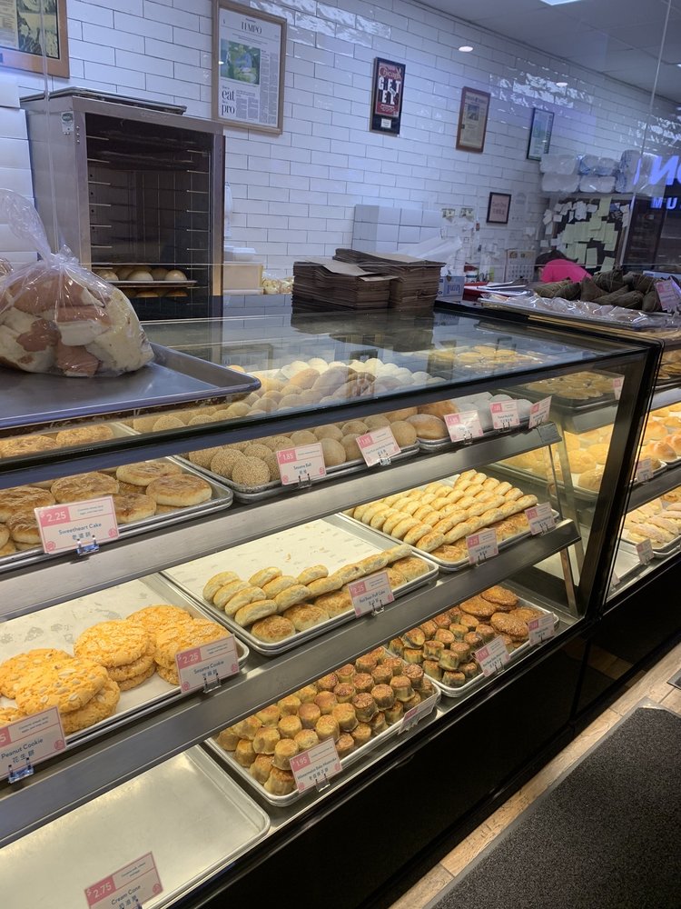 Chiu Quon Bakery & Dim Sum
