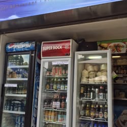Deep Water Bay Restaurant & Bar - Grab a cold beverage, and then proceed to the counter to pay.